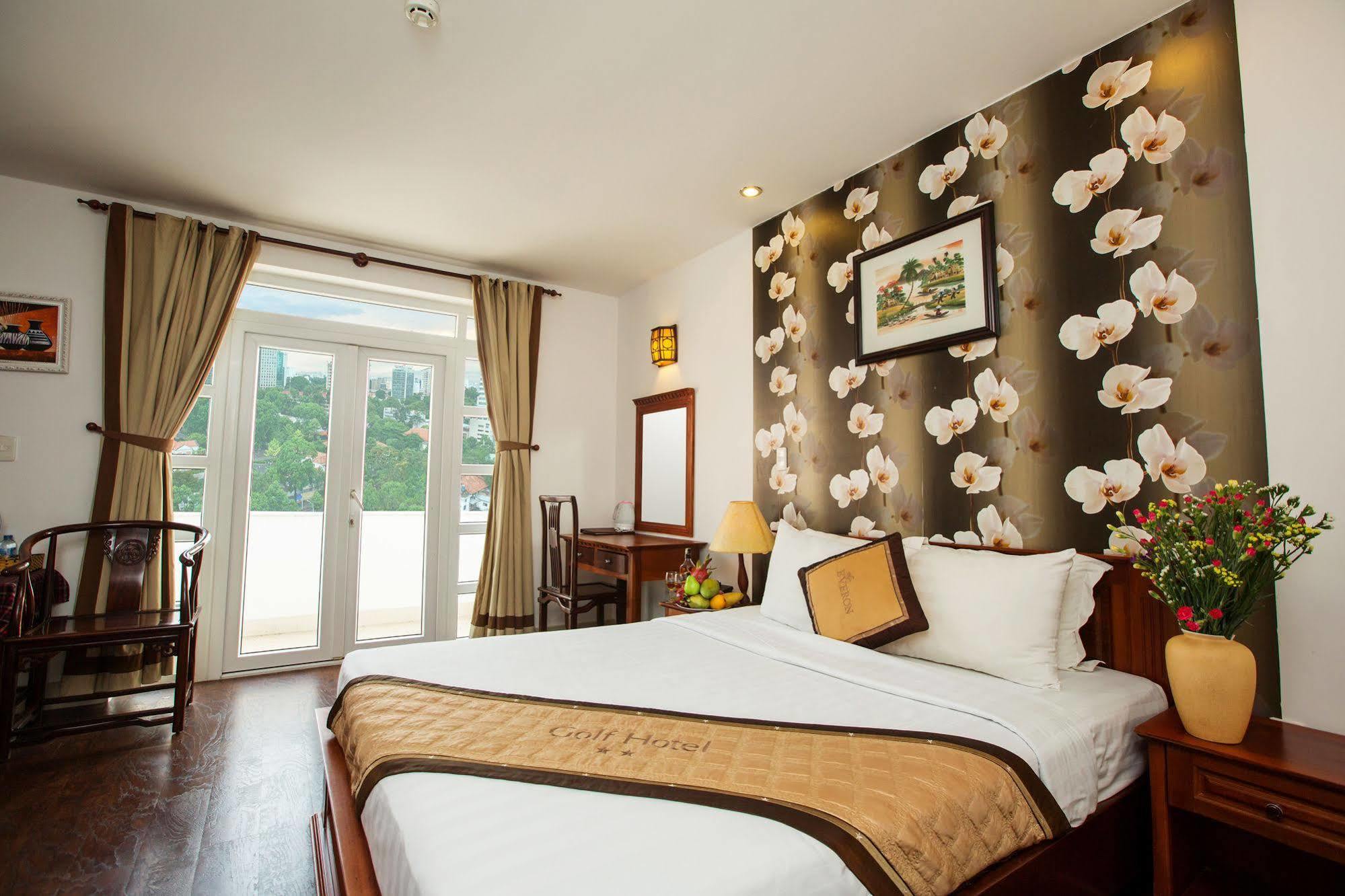 הו צ'י מין סיטי Golf Hotel מראה חיצוני תמונה